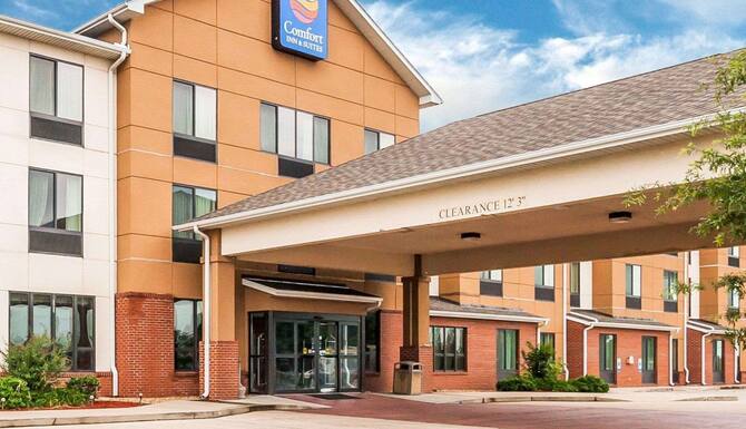 Comfort Inn Suites Sikeston I 55 In Sikeston Mo Expedia