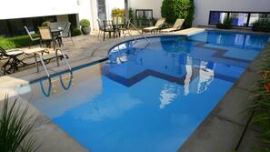Utomhuspool