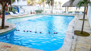 Piscine extérieure