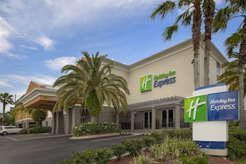 Holiday Inn Express Jacksonville Beach