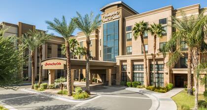 Hampton Inn & Suites Phoenix Glendale-Westgate