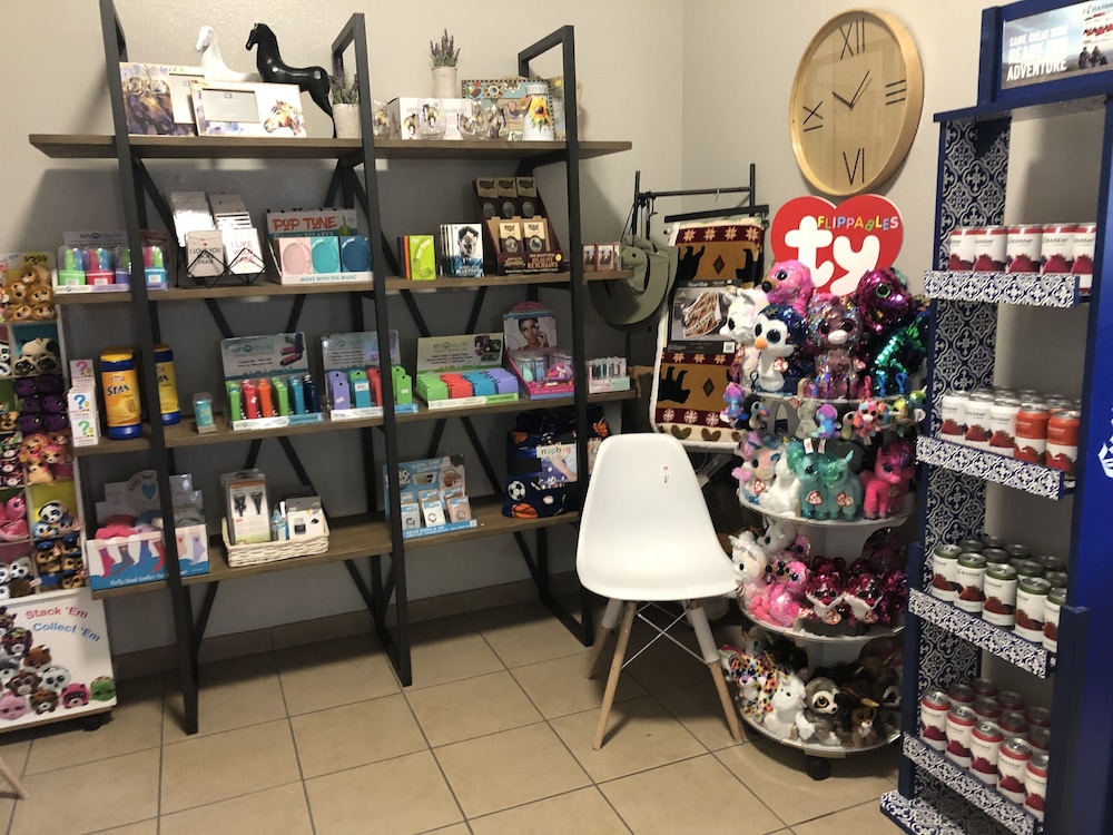 Best Western Plus Peppertree Inn At Omak in Omak Best Rates & Deals