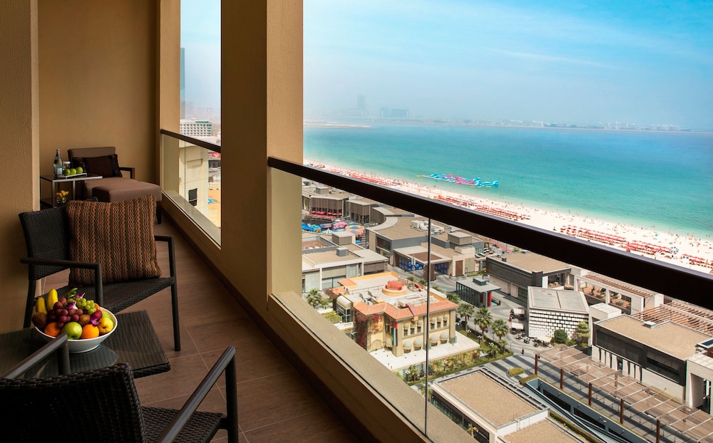 Amwaj Rotana Jumeirah Beach Residence In Dubai Expedia