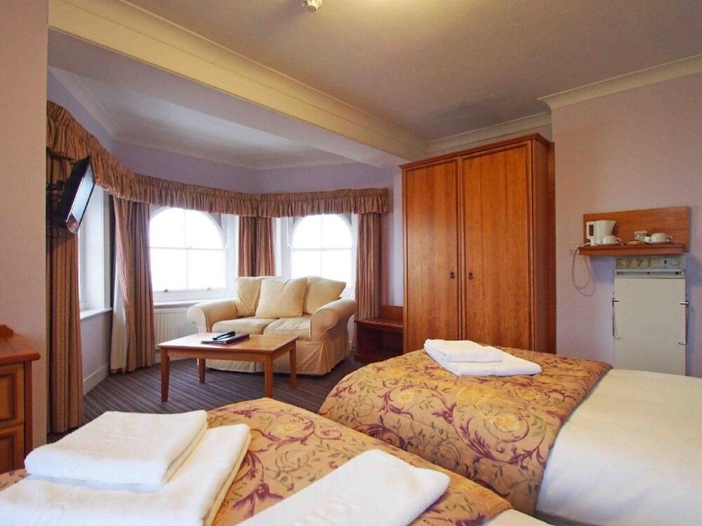 Room, Chatsworth Hotel - Worthing