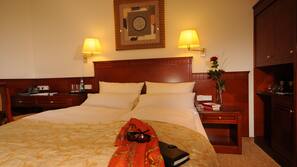 Hochwertige Bettwaren, Pillowtop-Betten, Minibar, Zimmersafe