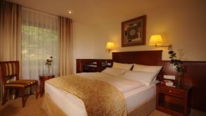 Hochwertige Bettwaren, Pillowtop-Betten, Minibar, Zimmersafe