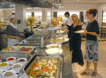 Beach Club Font De Sa Cala Reviews Photos Rates