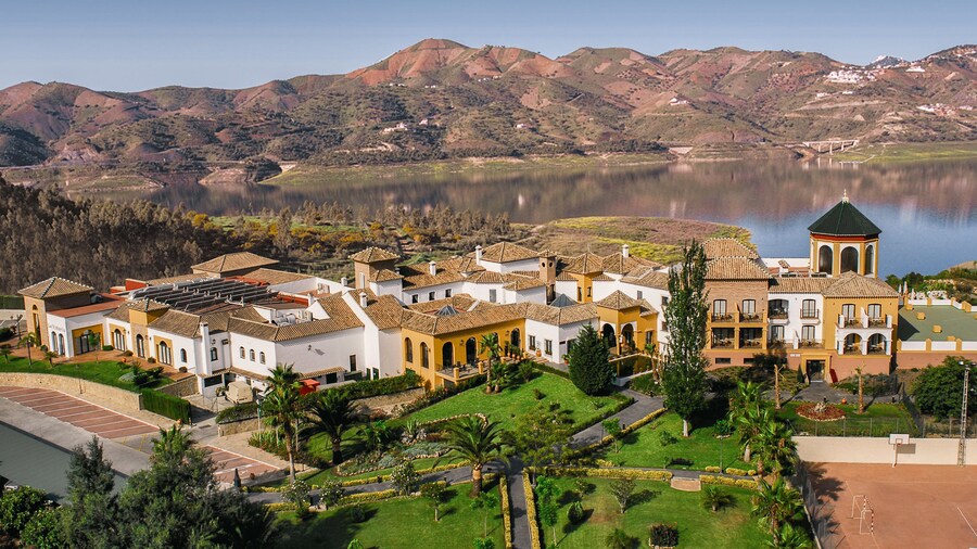B bou Hotel La Viñuela & Spa