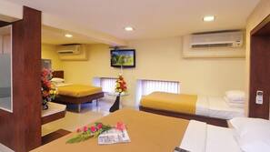 Premium bedding, minibar, desk, blackout curtains