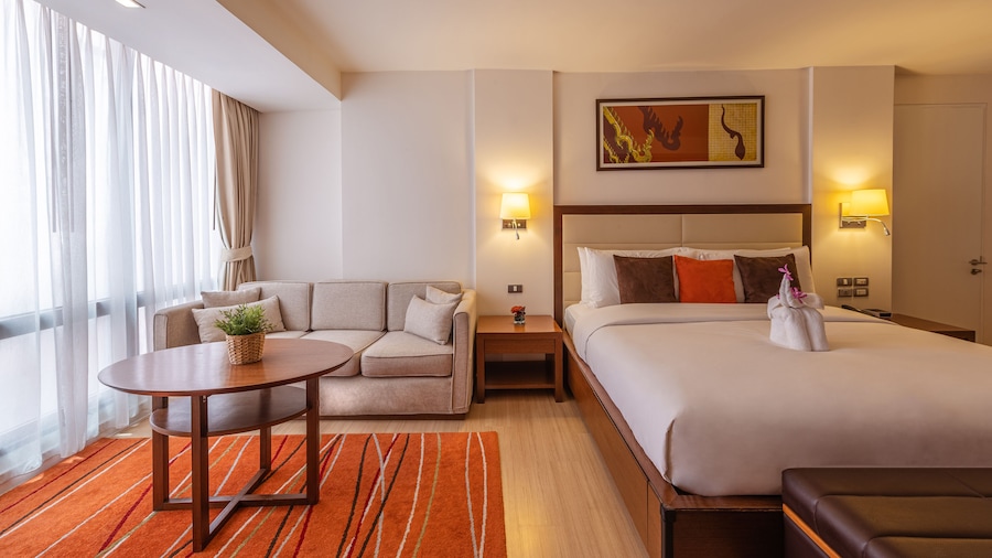 Oakwood Residence Sukhumvit 24, Bangkok