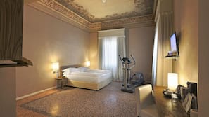 Premium bedding, minibar, in-room safe, desk