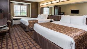 Pillowtop beds, in-room safe, desk, blackout drapes