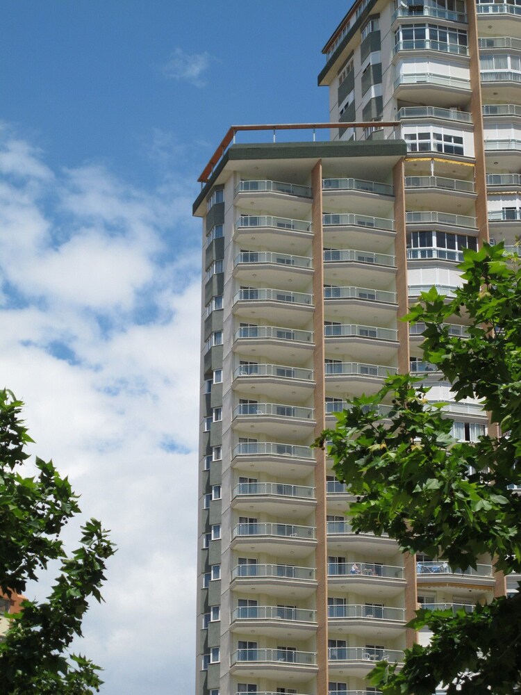 Apartamentos Playamar Benidorm 2019 Hotel Prices Expedia Co Uk Outdoor Dining Featured Image