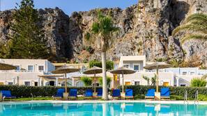 Indoor pool, 3 outdoor pools, pool umbrellas