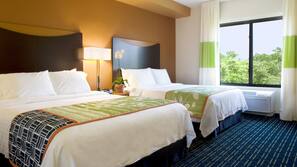 Egyptian cotton sheets, premium bedding, pillowtop beds, desk