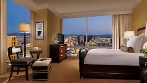 Premium bedding, in-room safe, desk, blackout drapes