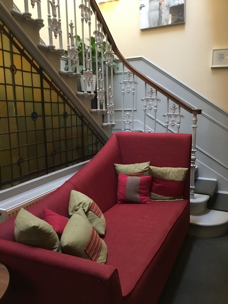 The Salisbury Hotel