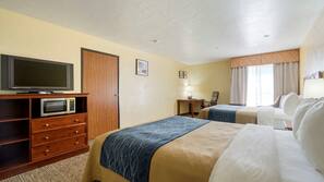 4 bedrooms, in-room safe, desk, iron/ironing board