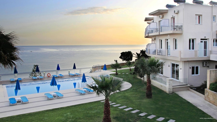 Renieris Hotel
