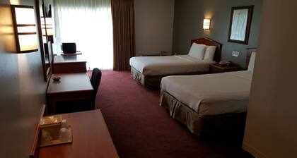 Crystal Inn Neptune