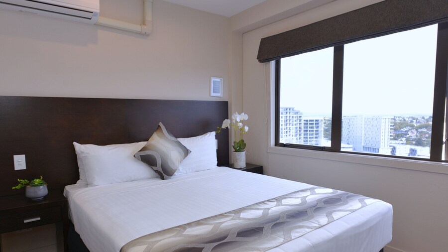 Auckland City Hotel