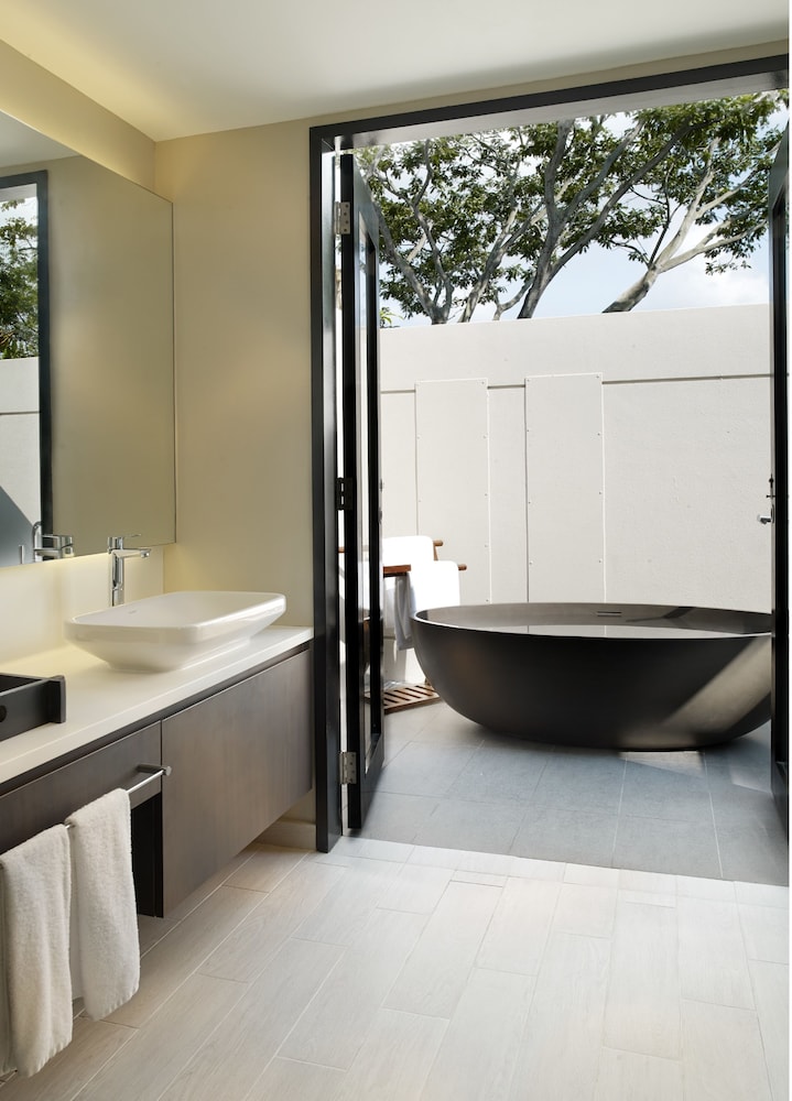 Amara Sanctuary Resort Sentosa Sg Clean In Southern Islands Best Rates Deals On Orbitz