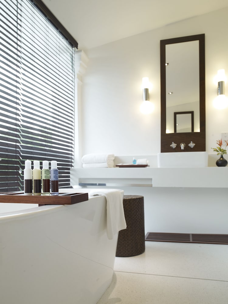 Amara Sanctuary Resort Sentosa Sg Clean In Southern Islands Best Rates Deals On Orbitz