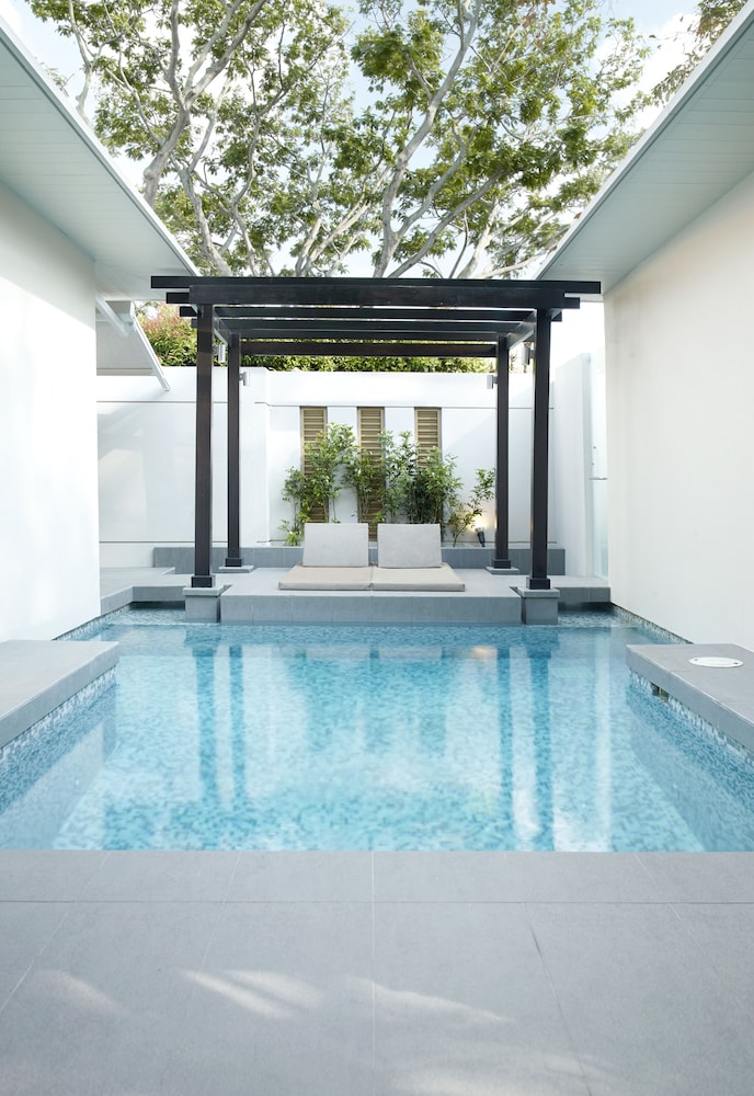 Amara Sanctuary Resort Sentosa Sg Clean In Southern Islands Best Rates Deals On Orbitz