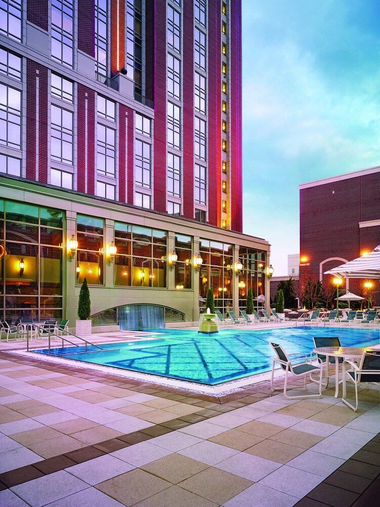 Ameristar Casino Resort and Spa, St. Louis 169 Room Prices & Reviews