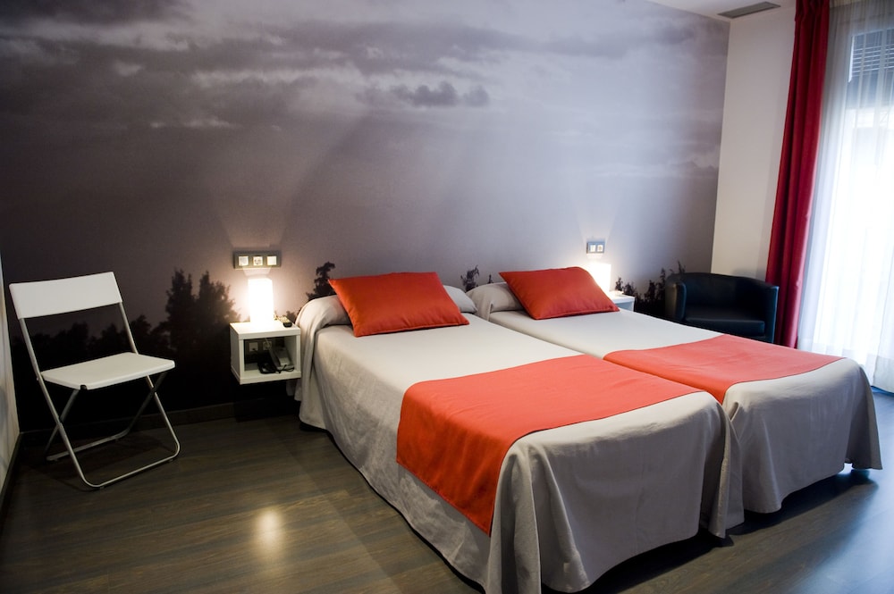 Вишнёвая гора саратов боулинг. Curious room. Цвет стен для детской мальчику. Curiosities room. The room four: old sins.