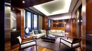 Minibar, in-room safe, desk, soundproofing