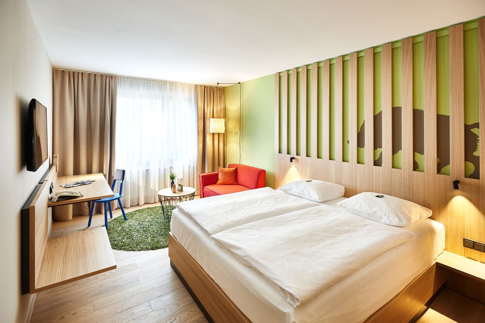 Hotel Zugbruecke Grenzau Hoehr Grenzhausen Deu Best Price - 