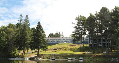 Beach Cove Waterfront Inn