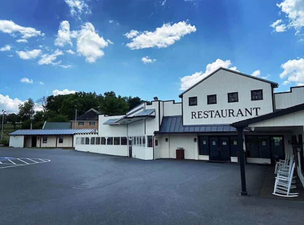 The Inn at Hershey Farm, Lancaster 79 Room Prices & Reviews Travelocity