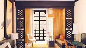Premium bedding, minibar, in-room safe, desk