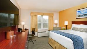 Premium bedding, pillowtop beds, in-room safe, desk