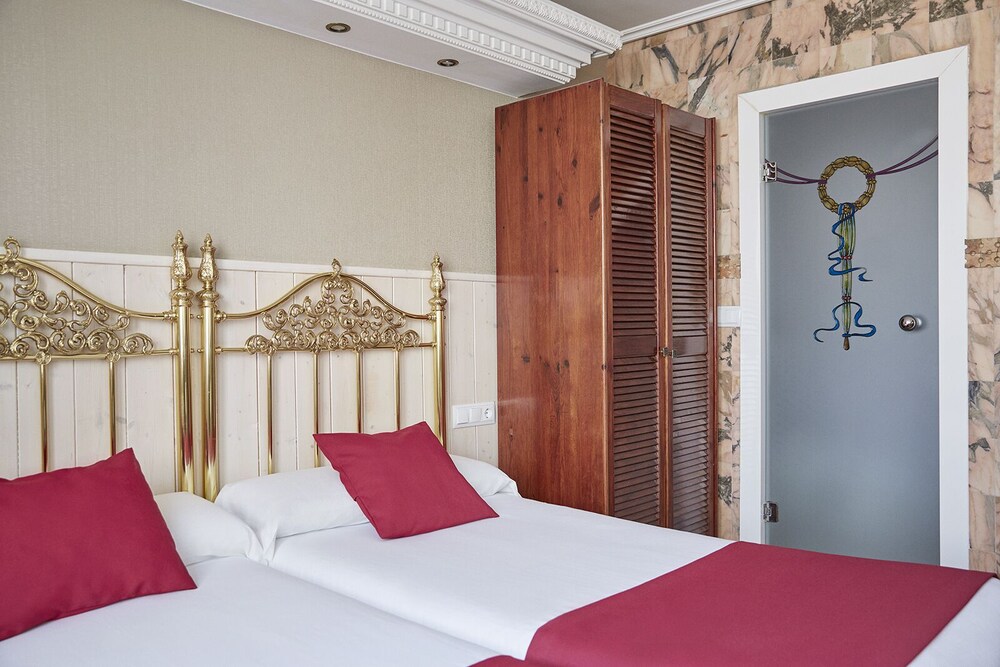 Hotel Dato in Vitoria-Gasteiz | Best Rates & Deals on Orbitz