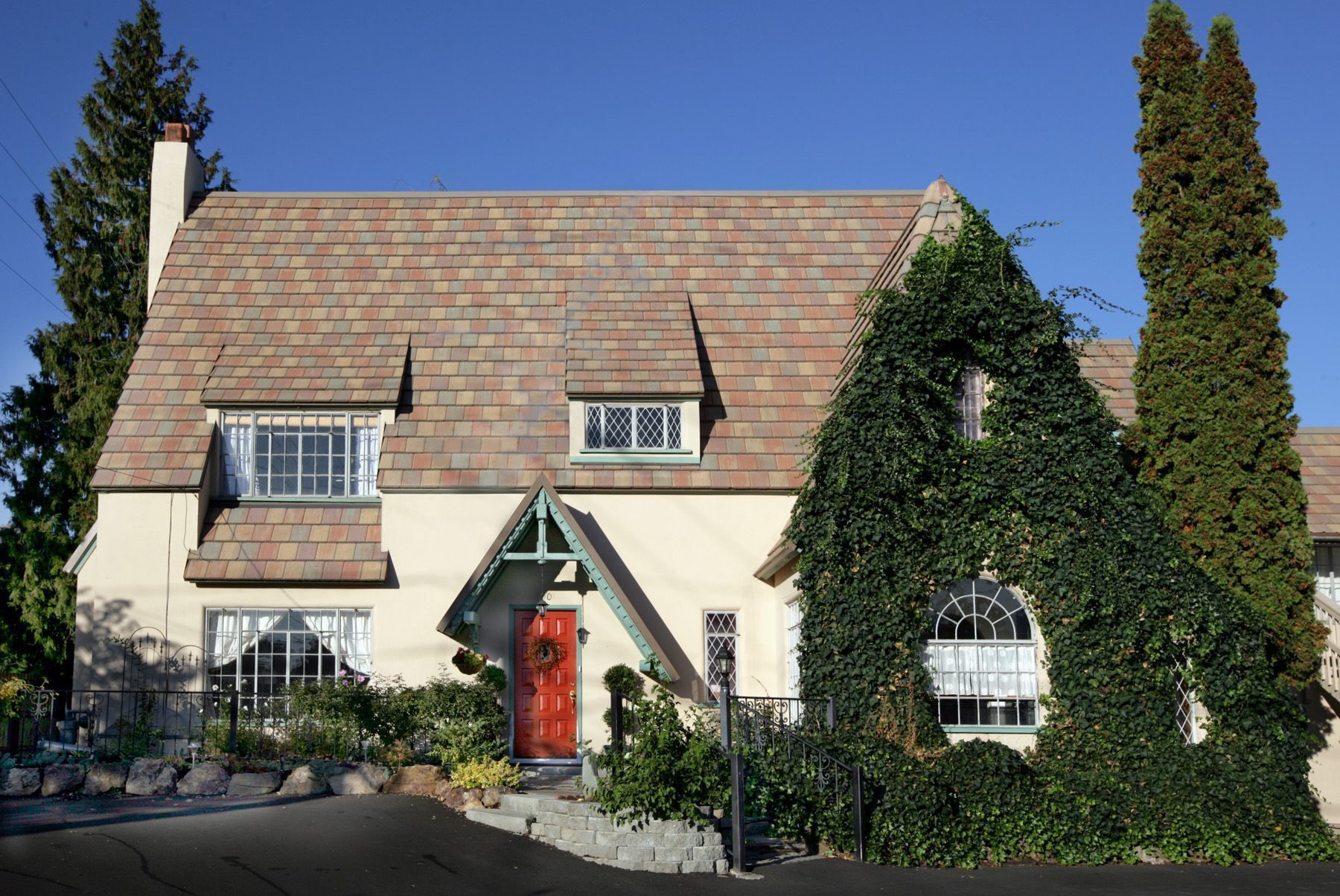 Ivywild Inn In Wenatchee Lake Chelan Wa Expedia