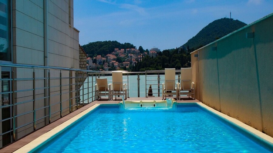 Berkeley Hotel & Day Spa