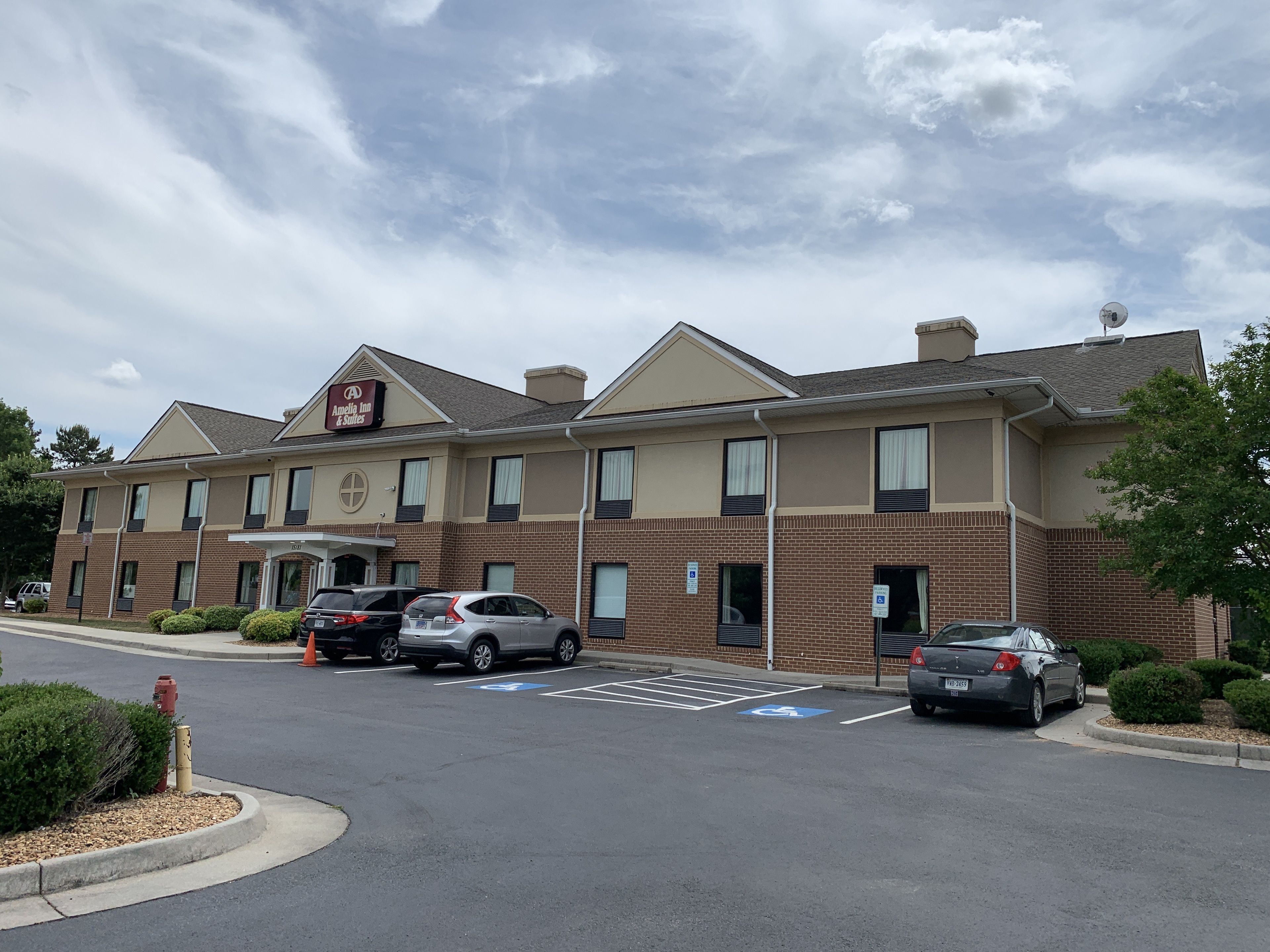 Amelia Inn & Suites in Farmville, United States