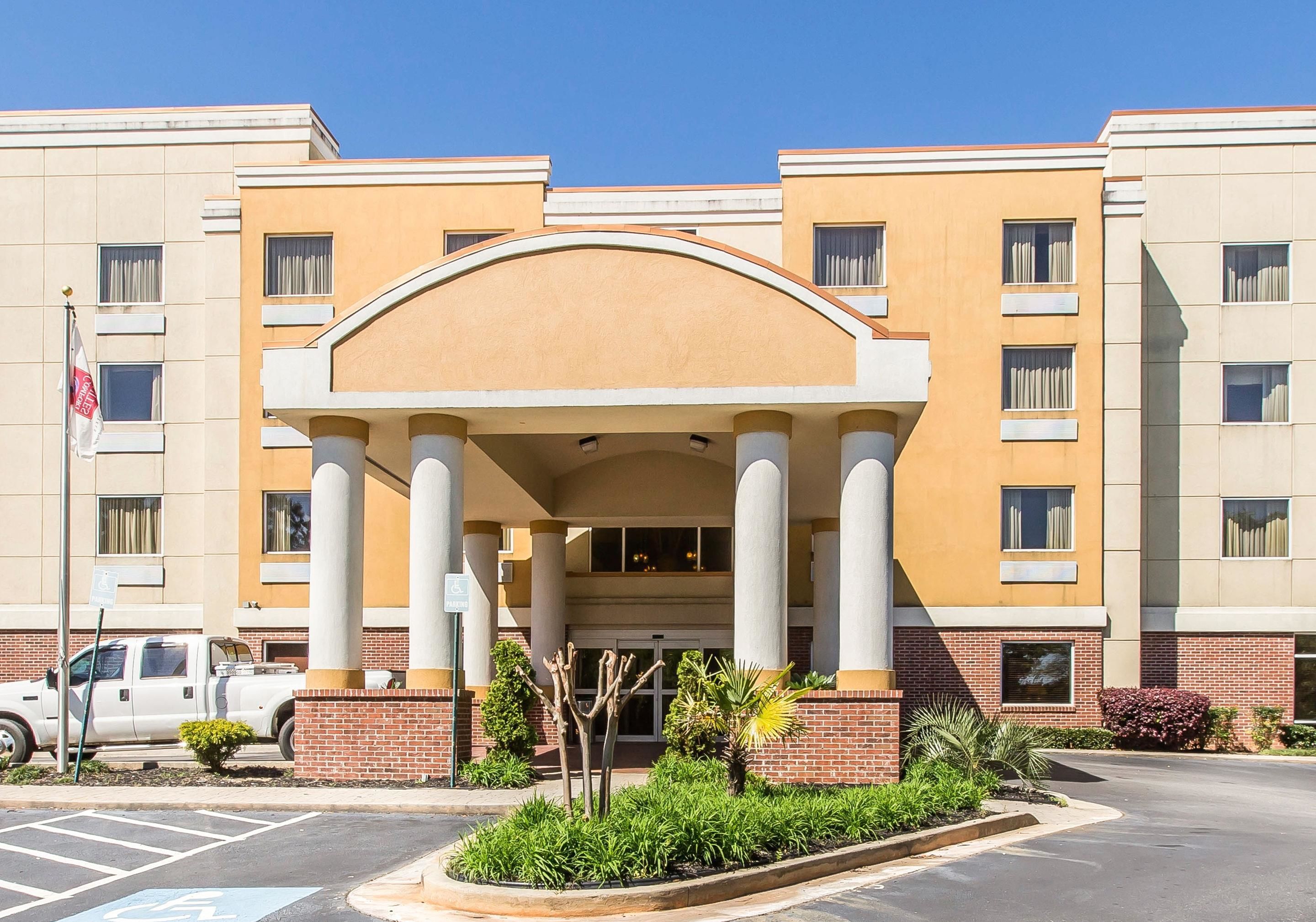 Comfort Suites Forsyth Near I 75 In Macon Ga Expedia