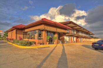 OYO Hotel Orlando Florida Mall