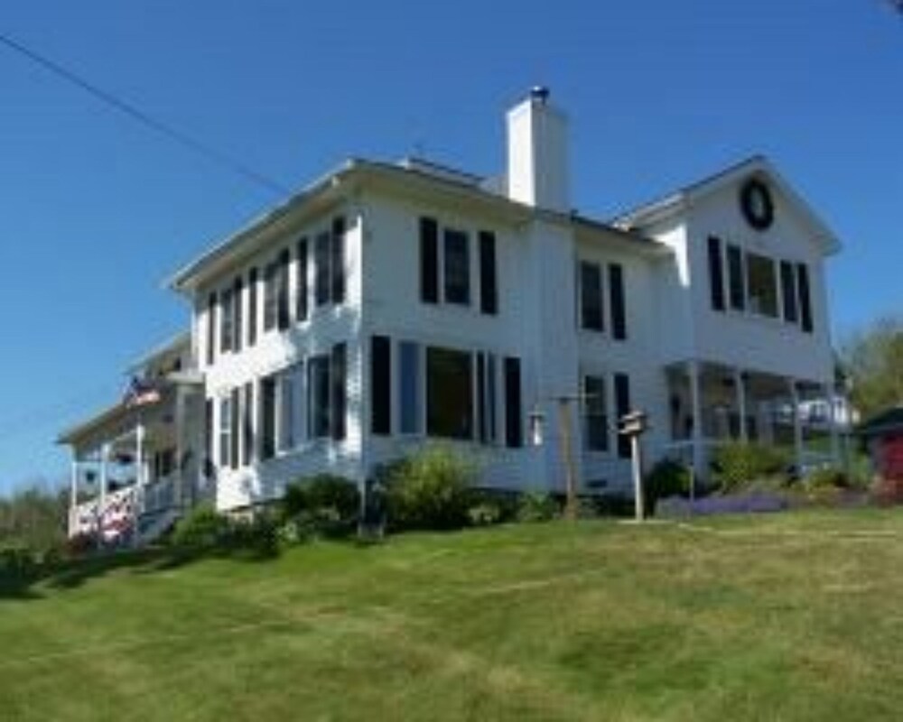 Bristol Views Bed And Breakfast In Naples Hotel Rates Reviews On Orbitz