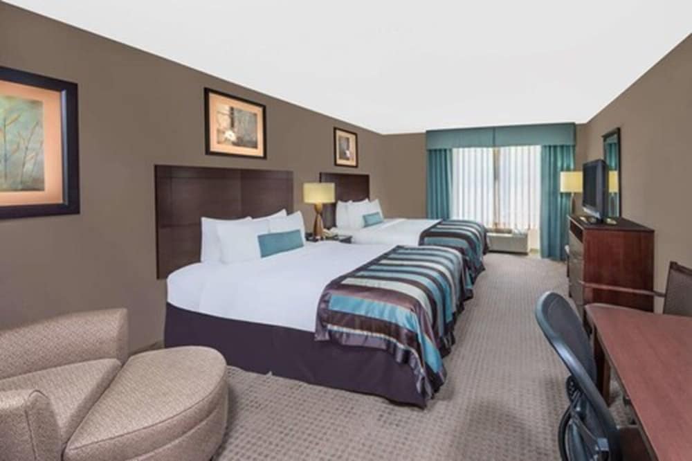 Room, Research Park Inn St Louis West – Chesterfield