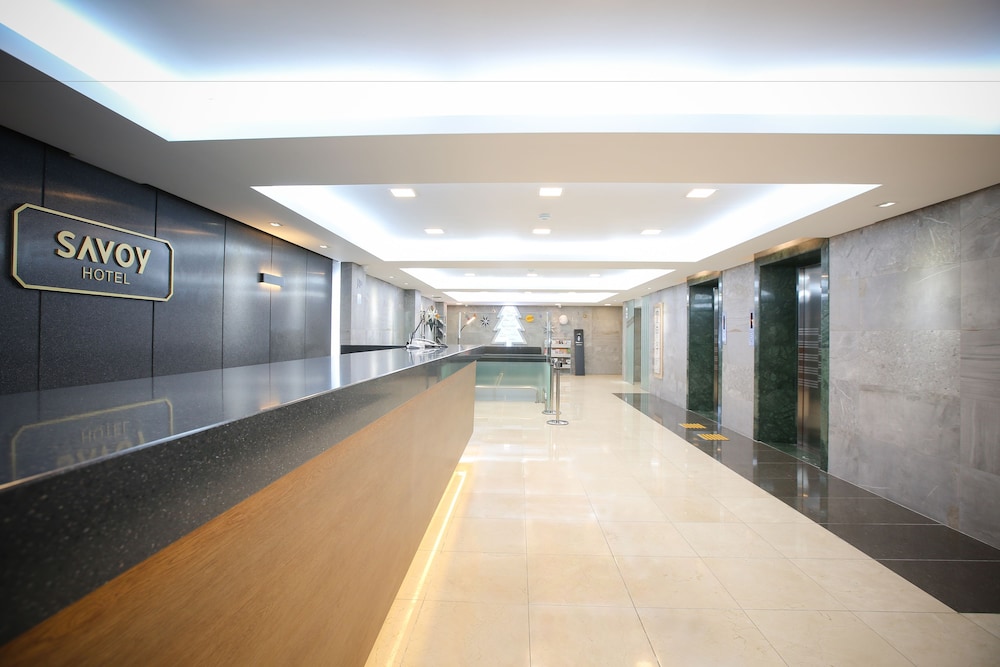 Interior entrance, Savoy Hotel