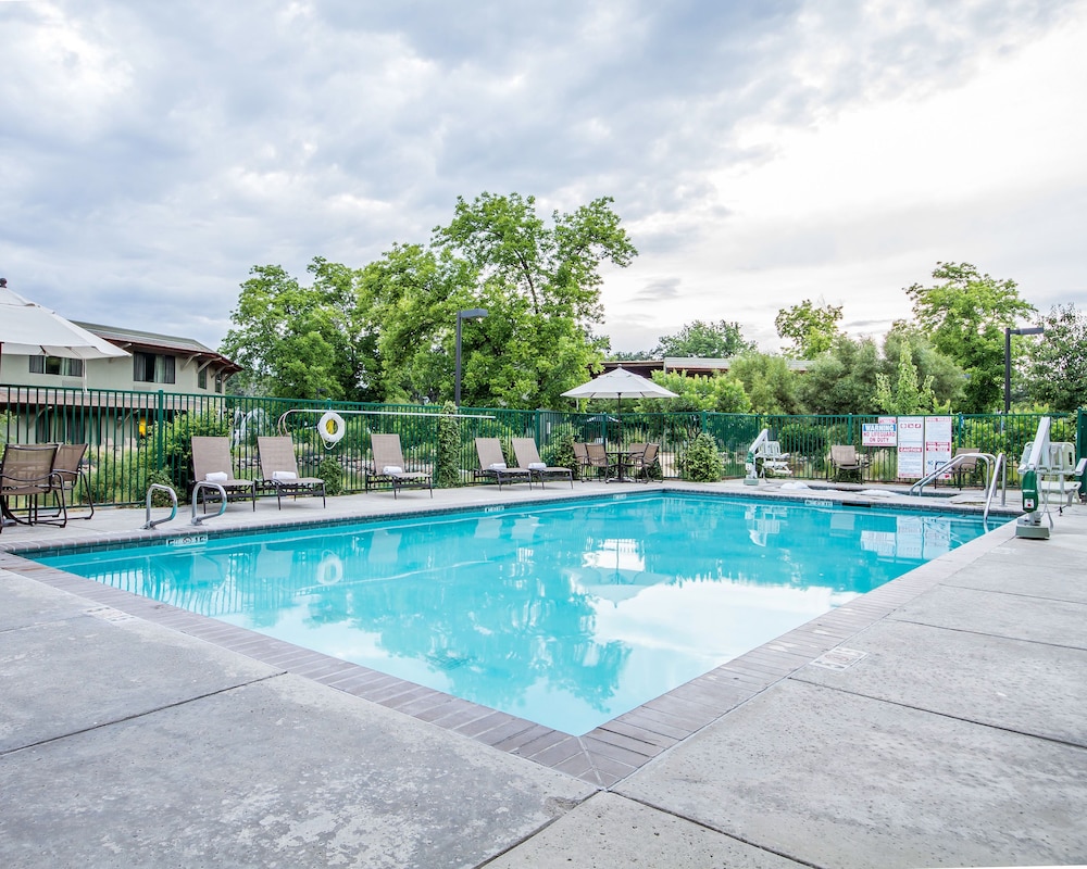 Gaia Hotel & Spa Redding, Ascend Hotel Collection in Anderson Best