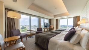 Down comforters, Select Comfort beds, in-room safe, desk