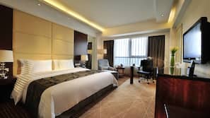 Premium bedding, down comforters, minibar, in-room safe