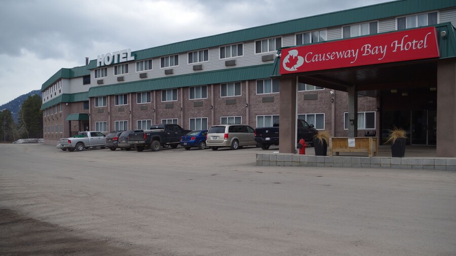 Causeway Bay Hotel Sparwood