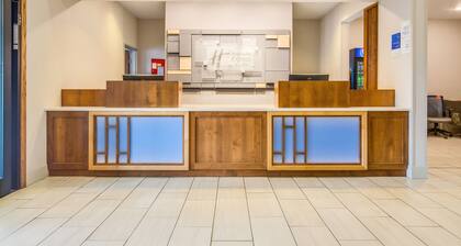 Holiday Inn Express Hotel & Suites Custer, an IHG Hotel